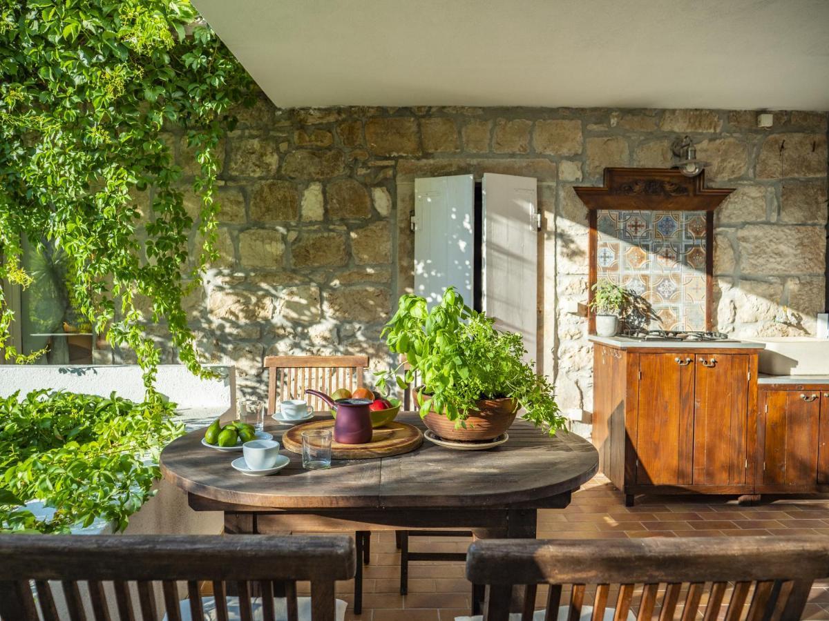 חוואר Central Art House Hvar מראה חיצוני תמונה